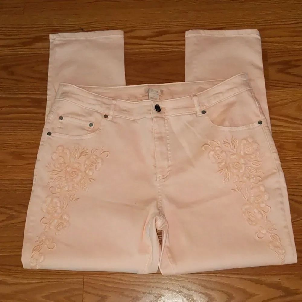 Eric light peach embroidered jeans Sz 16. NWOT
